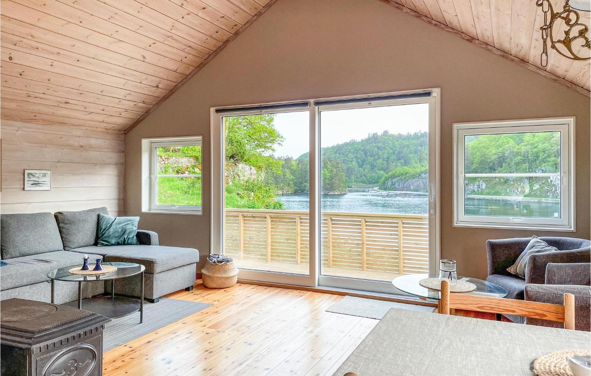 2 Bedroom Stunning Home In Lyngdal Exterior photo