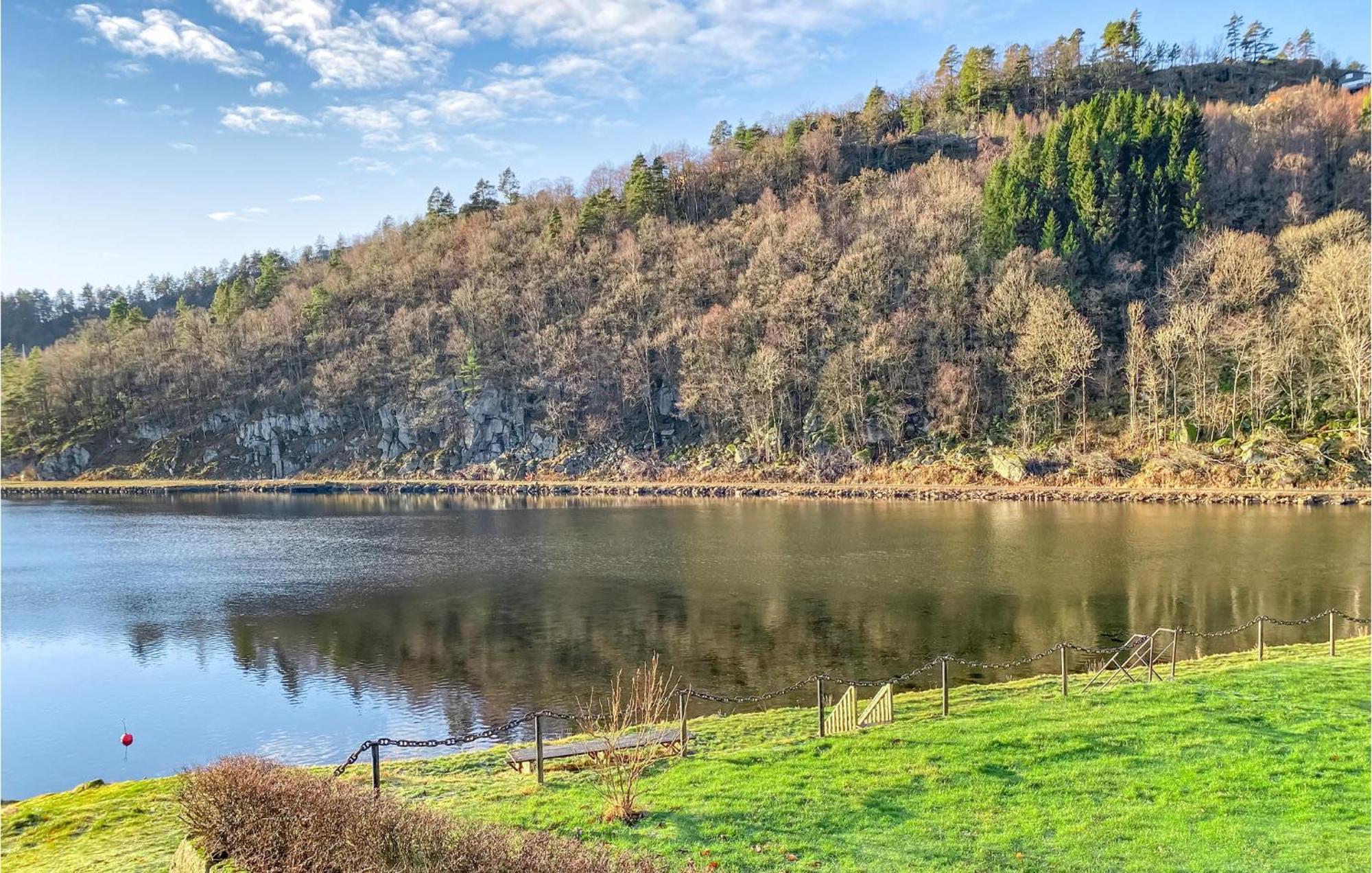 2 Bedroom Stunning Home In Lyngdal Exterior photo