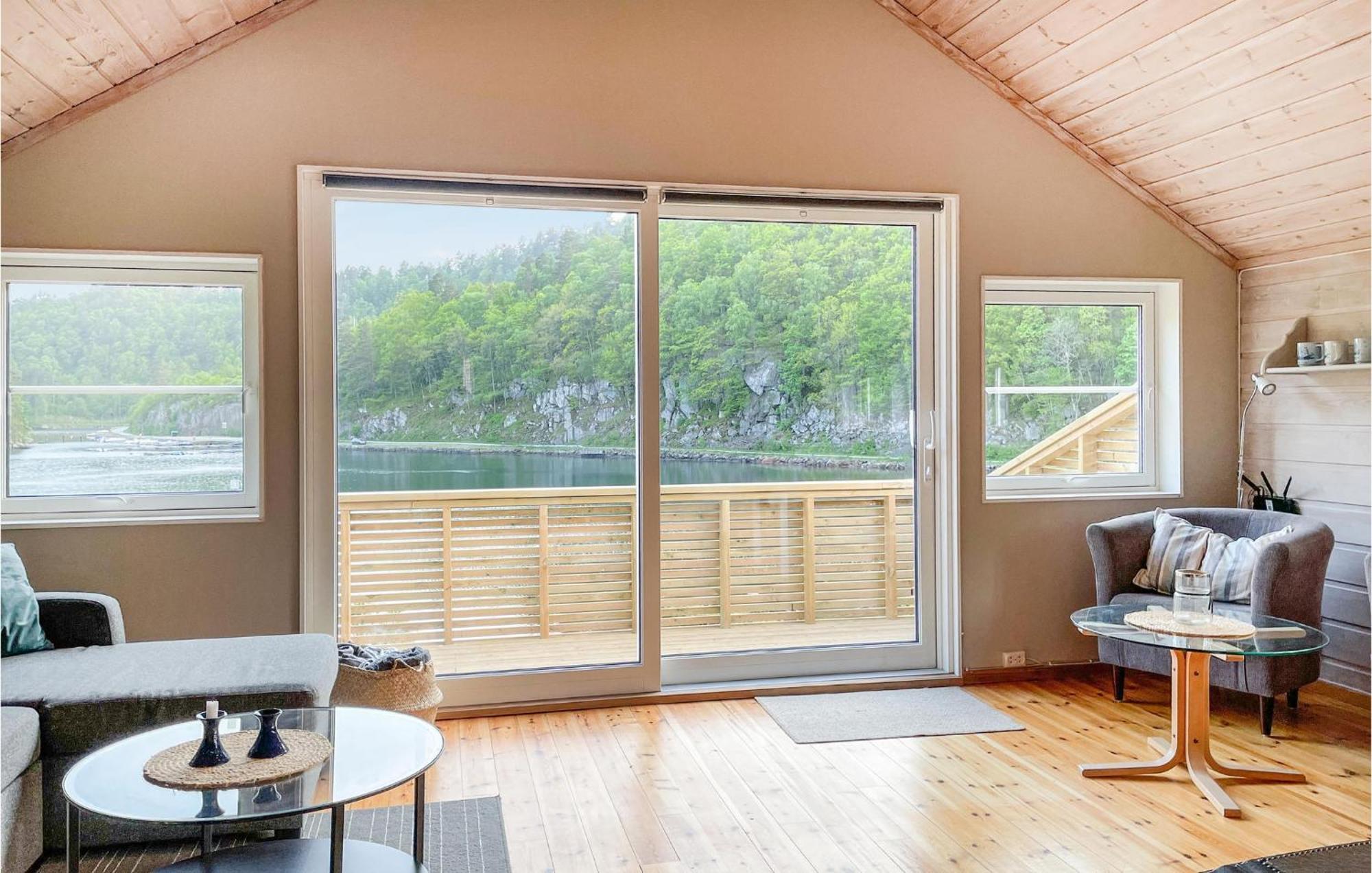 2 Bedroom Stunning Home In Lyngdal Exterior photo