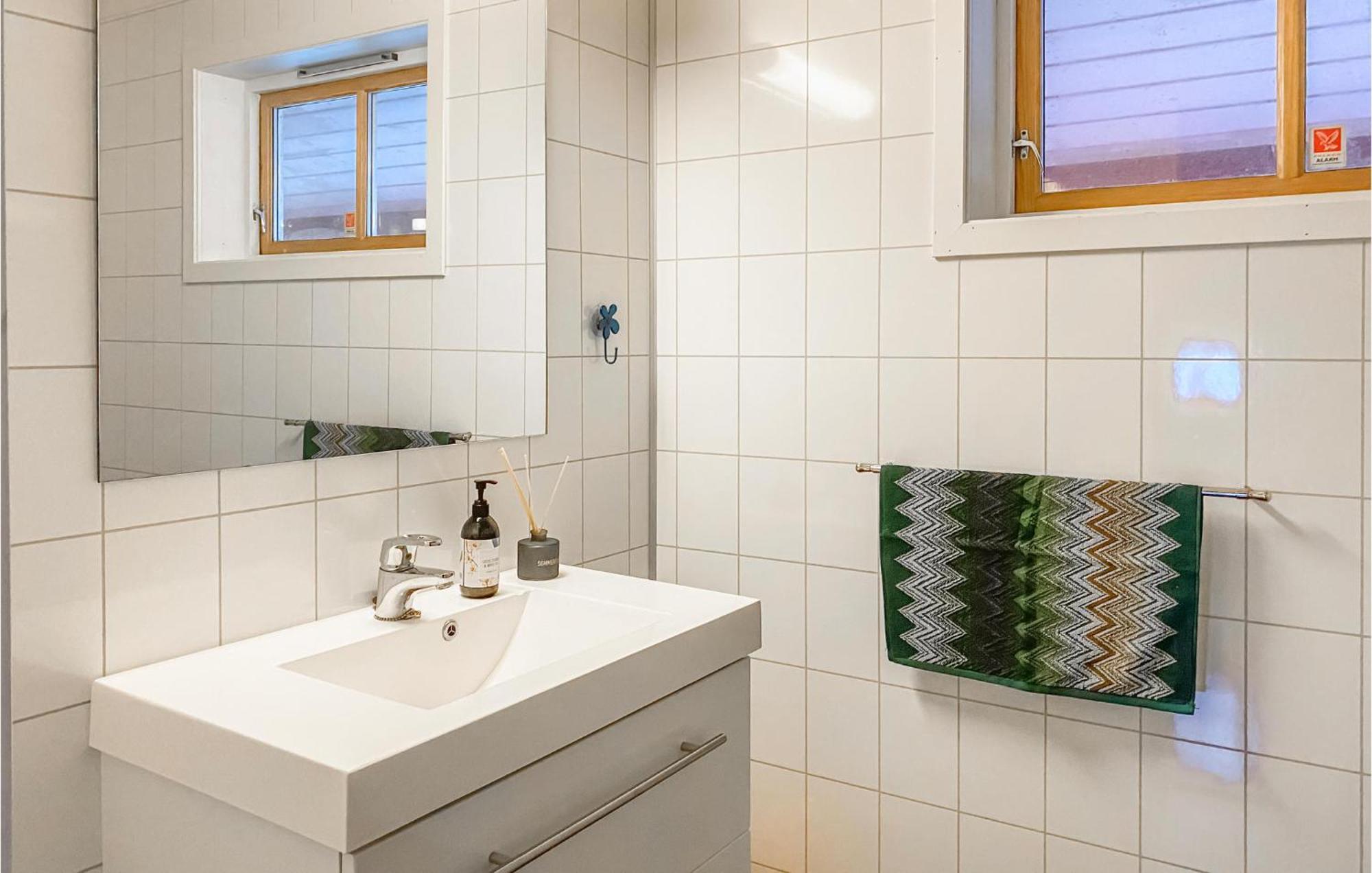 2 Bedroom Stunning Home In Lyngdal Exterior photo